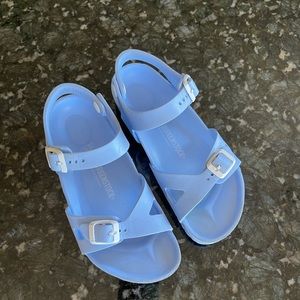 Girls Birkenstock Rio size 34 girls 3 3 1/2